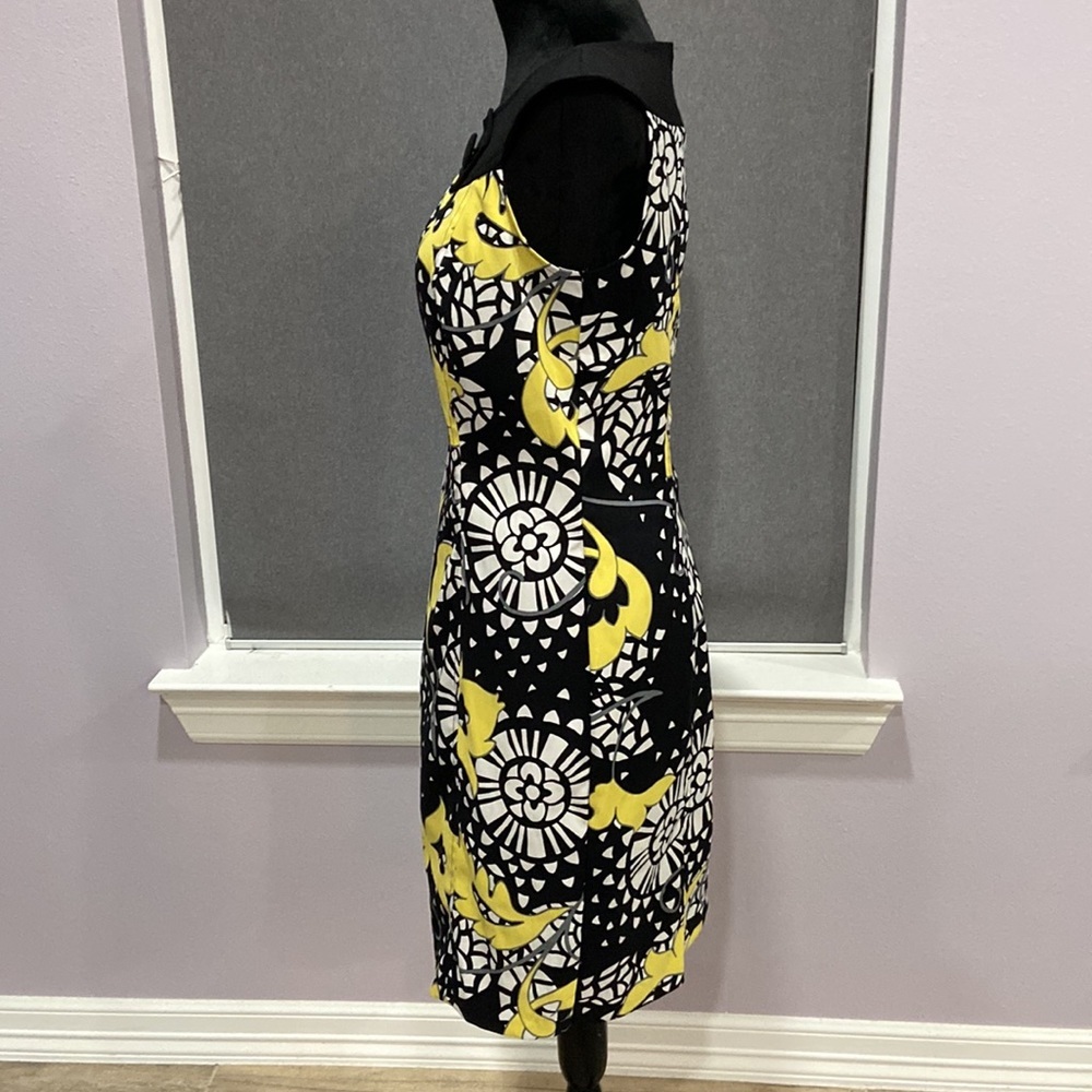 Cocktail Dress 💛🖤 - Picture 3 of 5